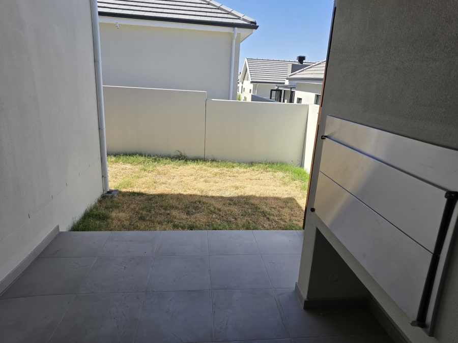 To Let 3 Bedroom Property for Rent in Groot Phesantekraal Estate Western Cape